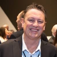 2300+ profilů „Denner“