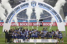 Check spelling or type a new query. Fc Porto Campeao E Depois Do Apito Fez Se A Festa No Relvado Do Dragao Fotogaleria Publico