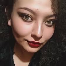 Shirley Galvez's Instagram, Twitter & Facebook