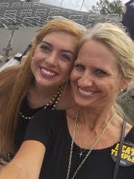 Tina Vanhoy's Instagram, Twitter & Facebook