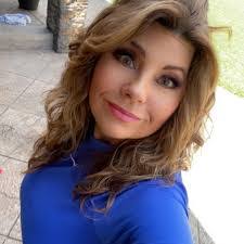 Mandy Henderson's Instagram, Twitter & Facebook