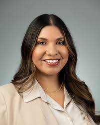 Eileen Collazo's Instagram, Twitter & Facebook