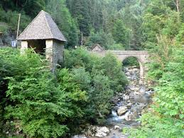 As its name indicates, the place du palais is where the palais de la justice (law courts) of nice is located. Fichier Porte De L Enclos 2018 Jpg Wikipedia