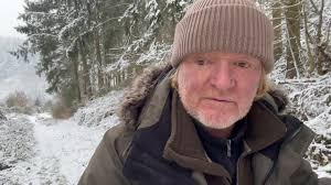 Kleine Waldschule Teil 366 Liebe Freunde, die Begegnung mit dem Wolf fand  in der Hocheifel statt! mit naturverbundenen Grüßen euer Andreas