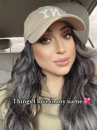 Alanis Marie's Instagram, Twitter & Facebook