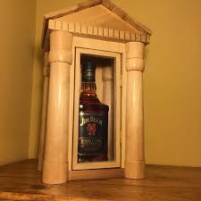 These whiskey bottle display case are very easy when it comes to installation and are equipped with compression loads feature that let them withstand any weight you put. Whisky Display Case Woodworking