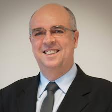 Coach lança livro sobre Liderança Diferenciada