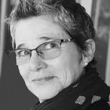 Giles Mead's Instagram, Twitter & Facebook