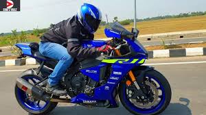 Cookies on yamaha motor's website. Yamaha R1 First Ride India Review Akrapovic Exhaust Bikes Dinos Youtube