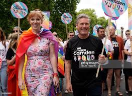 images?q=tbn:ANd9GcSDYaJ_LPOofGC6zdT-Ox3MmfEs8hLGXCqUWw&s