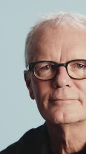 Class is in session 🔔 This week, our students begin their first week of  regular classes with professor Richard Shear's 5-day seminar