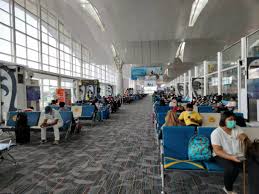 Ruang tunggu langsung menghadap ke pantai selatan,sehingga eksotis pemandangannya #bandara_kulonprogo. Bandara Kualanamu Dukung Perjalanan Udara Sehat Populer Dan Terkini