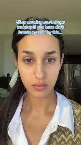 Holly Gilboy's Instagram, Twitter & Facebook