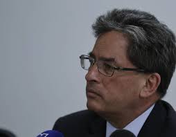 (de relevancia para la historia económica del país). Colombia Enfrenta Grandes Dificultades Minhacienda