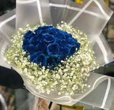 وقال ابن نجيم من الحنفية في البحر الرائق: Ø¨ÙˆÙƒÙŠÙ‡ ÙˆØ±Ø¯ Ø§Ø¨ÙŠØ¶ ÙˆØ§Ø²Ø±Ù‚ Ø§ÙØ¶Ù„ Ø¬Ø¯ÙŠØ¯