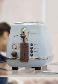 Retro Toaster Of My Dreams And Much Needed Since Our Toaster Oven Caught On Fire Retro Toaster Vintage Toaster Kitchen Appliances
