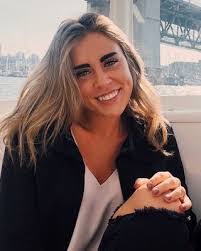 Rachelle Buck's Instagram, Twitter & Facebook