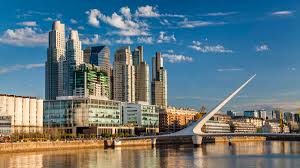 Los meses de humedad más elevada en la ciudad de buenos aires son junio y julio (ente un 80% y 95%), todo el año es una ciudad húmeda, con niveles de hasta un 65%. Klimatabelle Buenos Aires Wassertemperatur Beste Reisezeit Wetter