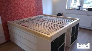 Lit Sureleve Avec Commodes Malm Et Etageres Kallax Expedit Ikea Hack I Bed House Ikea Kallax Diy Ikea