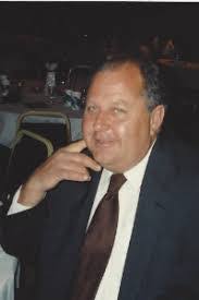 Peter Bean's Instagram, Twitter & Facebook