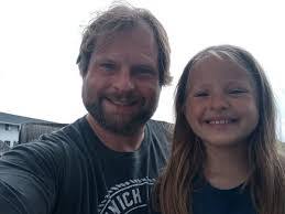 Amanda Schwarz's Instagram, Twitter & Facebook