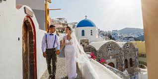 Ο ηθοποιός, μάλιστα, δεν δίστασε να κοιτάξει απευθείας την. Gamos Aytes Einai Oi Dhmofilesteres Hmeromhnies Gia Na Pantreyteis To 2019 Eikones Zwh Iefimerida Gr