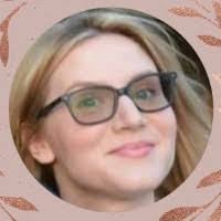 Heather Hebb's Instagram, Twitter & Facebook