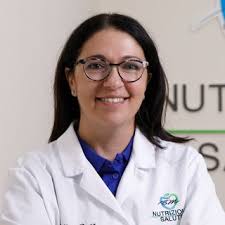 Buonasera, mi chiamo Ivan, sono di Torino, ho 35 anni, sono alto 1.83 cm e  peso 90 kg :il mio proble