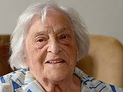 Sandra Mccaw's Instagram, Twitter & Facebook