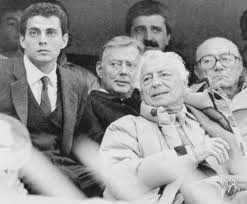 Giovanni alberto agnelli è il nipote di gianni morto giovane a soli 33 anni a causa di un tumore. Gianni Agnelli Il Fratello Umberto E Il Nipote Giovanni Alberto Squadra Di Calcio Personaggi Calcio