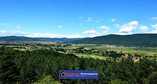 Le terrain initial ne se vend pas car il est trop cher. La Vente D Un Terrain Agricole A Un Promoteur Immobilier