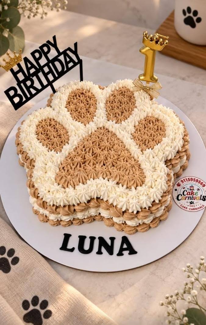 Paw shaped cake product image