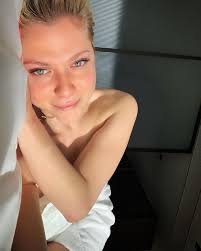 View latest posts and stories by @valentinapahde valentina pahde♡ in instagram. Valentina Pahde Deleted A Post In Instagram Undelete All World