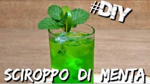È aromatico e fresco mantiene il profumo della menta. Sciroppo Di Menta Fatto In Casa Mint Syrup Diy Youtube