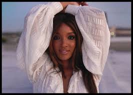 Husband and kid mickey guyton's career journey mickey guyton: Mickey Guyton Welcomes First Child With Husband Grant Savoy