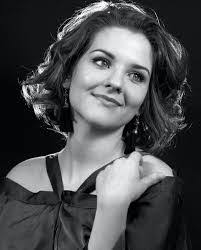 Deborah Straub's Instagram, Twitter & Facebook