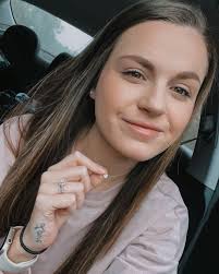 Liz Kyle♡ (@lnkyyle) · Instagram 照片和视频