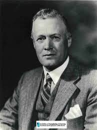 Edwin Augustine's Instagram, Twitter & Facebook