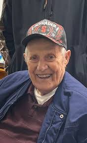 Wayne Schrader's Instagram, Twitter & Facebook