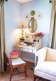 Vintage Vanity Style Pender Peony
