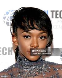 482 Elisa Paul Photos & High Res Pictures