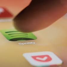 Join the spotify premium subscription service for many perks and privilege. Spotify Starts Cracking Down On Friends Who Share Family Plans The Verge