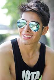 MISTER INTERNACIONAL BOLIVIA. _ Lucio Prado Mr. Internacional, inició su  Campaña benéfica para recaudar víveres para gente de escasos recursos y  enviar a la localidad de San Javier.