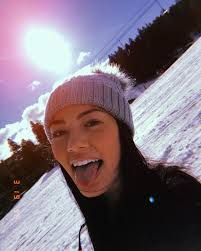 Veronica Smith (@veronica.s4) • Instagram photos and videos