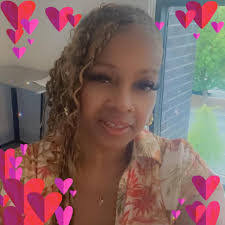 Vickie Bratton's Instagram, Twitter & Facebook