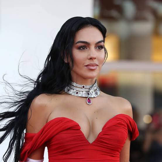 Georgina lifestyle photo