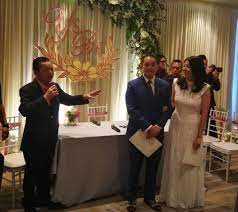 Lee received a graduate degree from king's college london. Yeo Bee Yin Ties The Knot With Property Ceo The Star