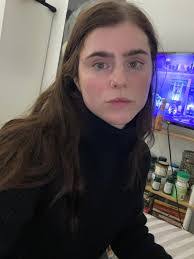 Sophie Simons's Instagram, Twitter & Facebook