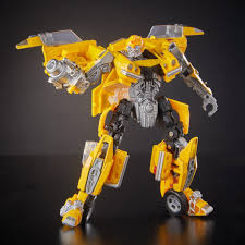 After the rest of the autobots showed up before driving off, bumblebee scans and transforms into a 1977 camaro that resembles the camaro seen in the 2007 film. Transformers Studio Series 27 Deluxe Class Transformers Movie 1 Clunker Bumblebee Figure Hasbro Pulse