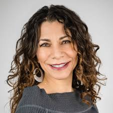 Dana Hoffman's Instagram, Twitter & Facebook